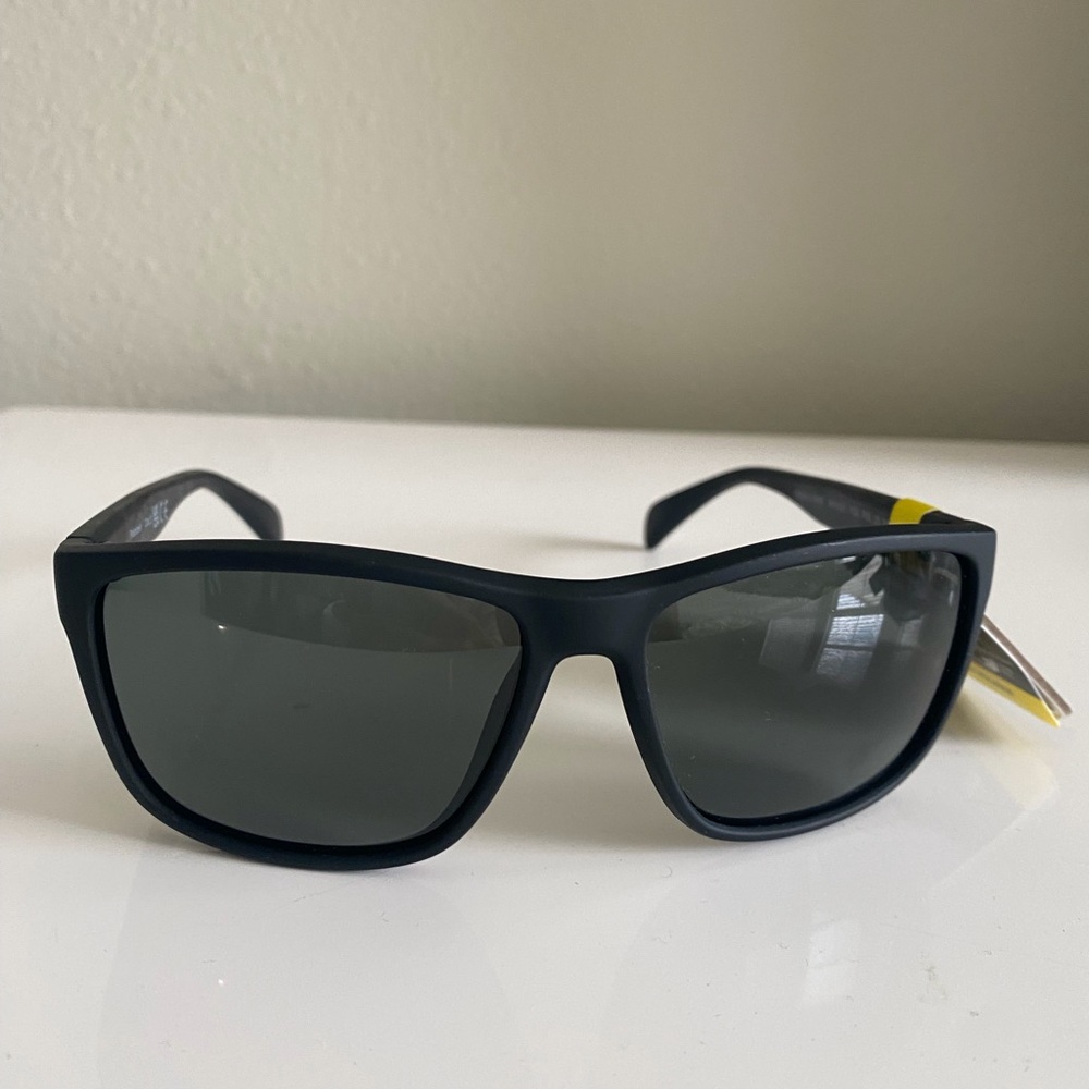 Men's Black Polarized Swim Sunglasses